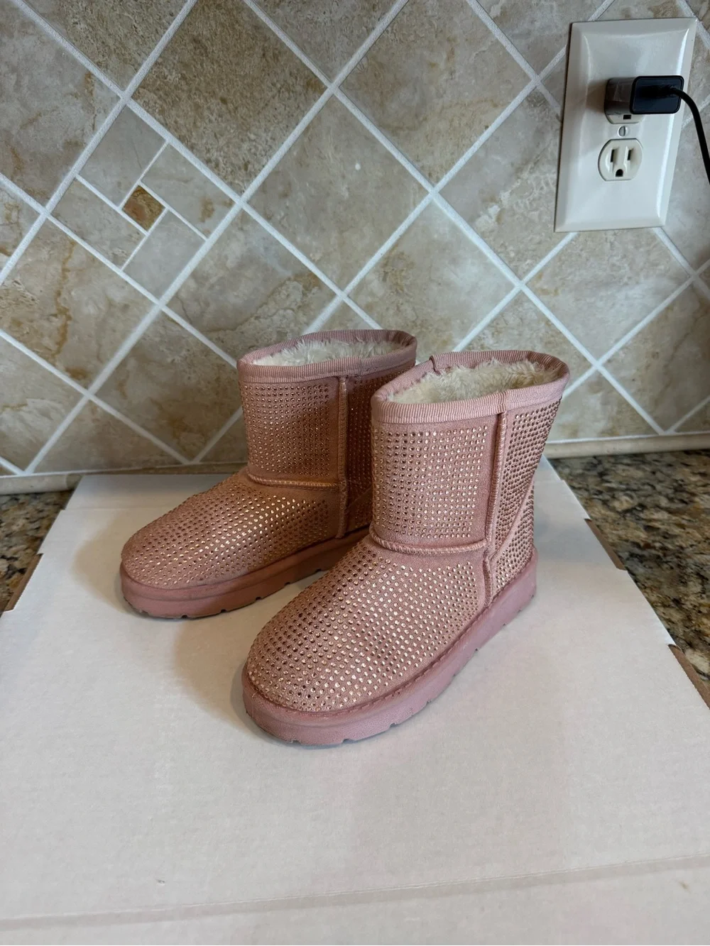 Lucky Top Girls Size 12 Pink Rhinestone Faux Suede Fur Lined Winter Boots